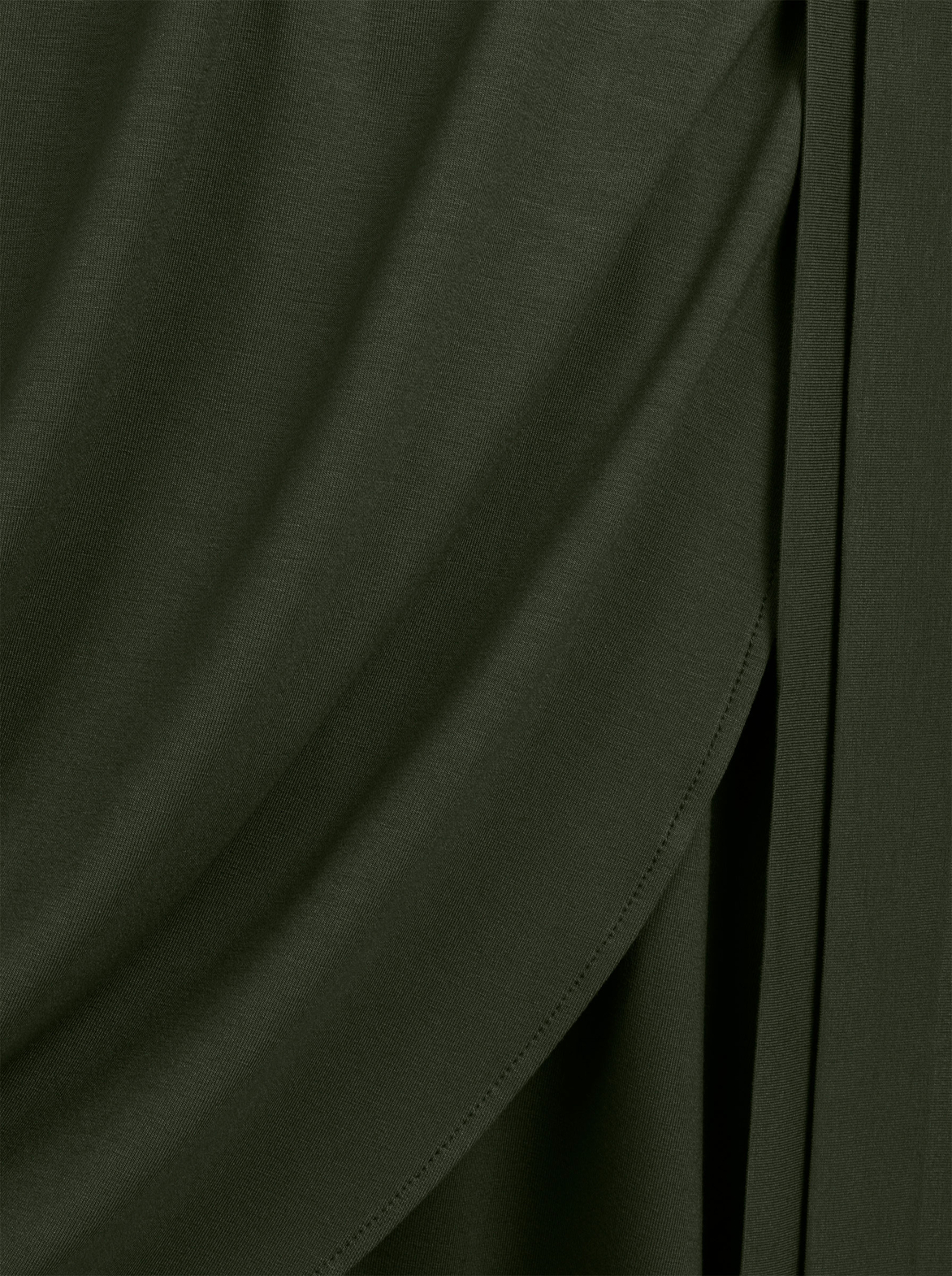 Scarlet - Ponadczasowa sukienka kopertowa ECOVERO™ oliwkowa