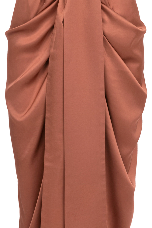 Nairobi - Dłuższa sukienka rozpinana z marszczeniem PANTONE Copper Brown
