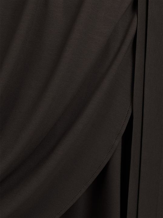 Scarlet - Ponadczasowa sukienka kopertowa ECOVERO™ gorzka czekolada